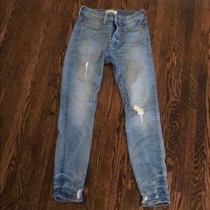 Madewell 9” distressed jeans